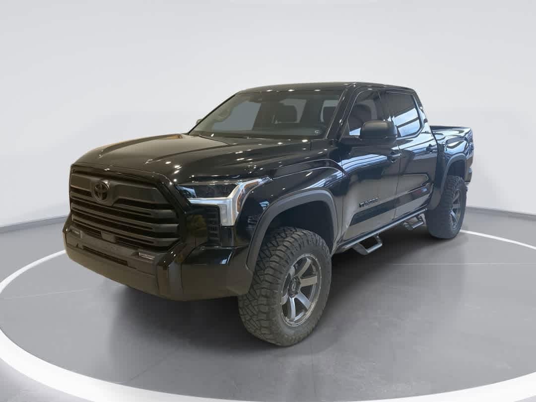 2024 Toyota Tundra SR5's photo
