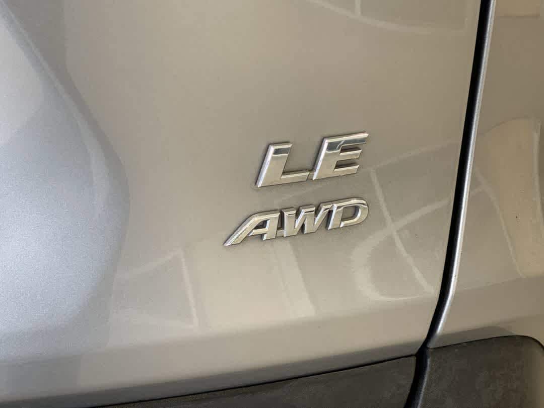 Thumbnail: 2024 Toyota RAV4 - 12