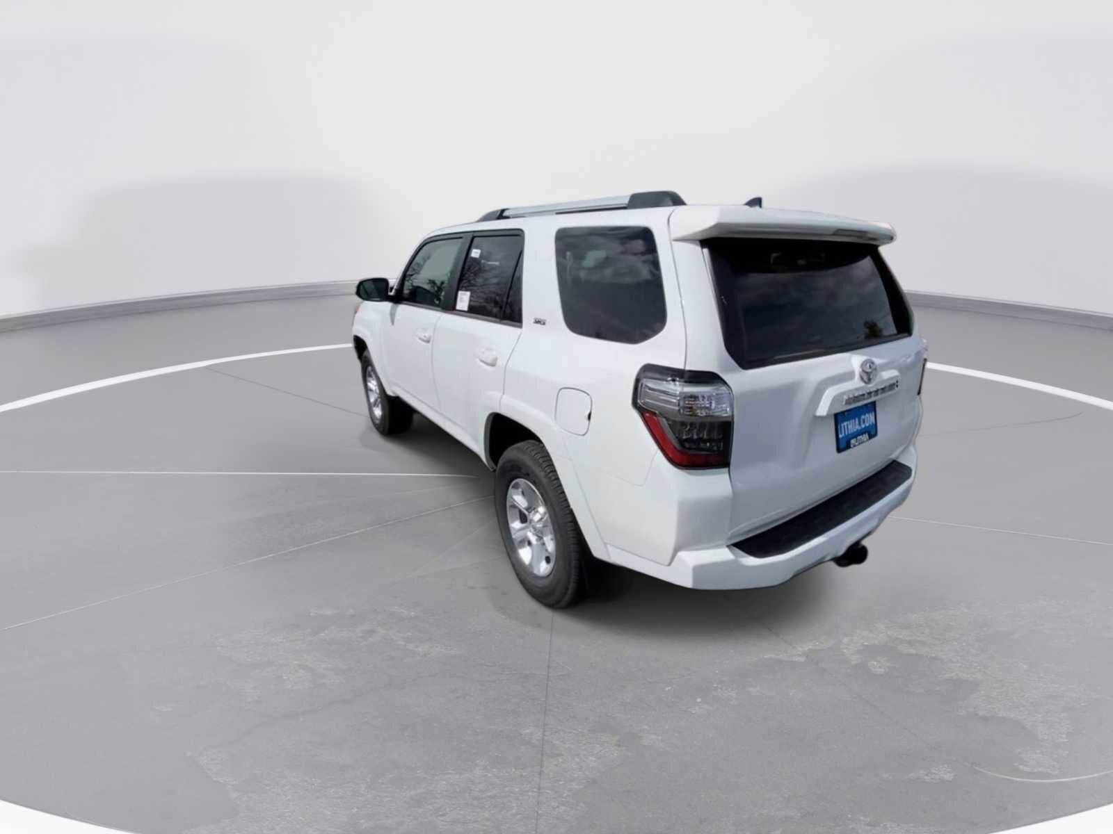 Thumbnail: 2024 Toyota 4Runner - 8