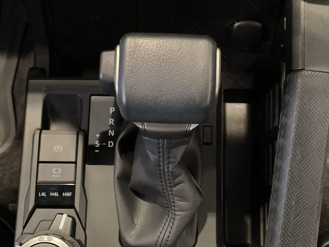 Thumbnail: 2025 Toyota 4Runner - 21