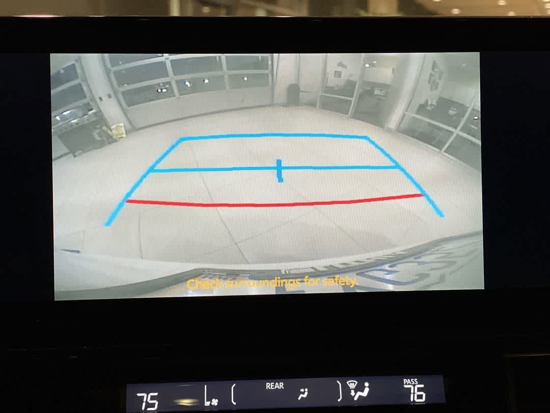 Thumbnail: 2026 Toyota Sienna - 20