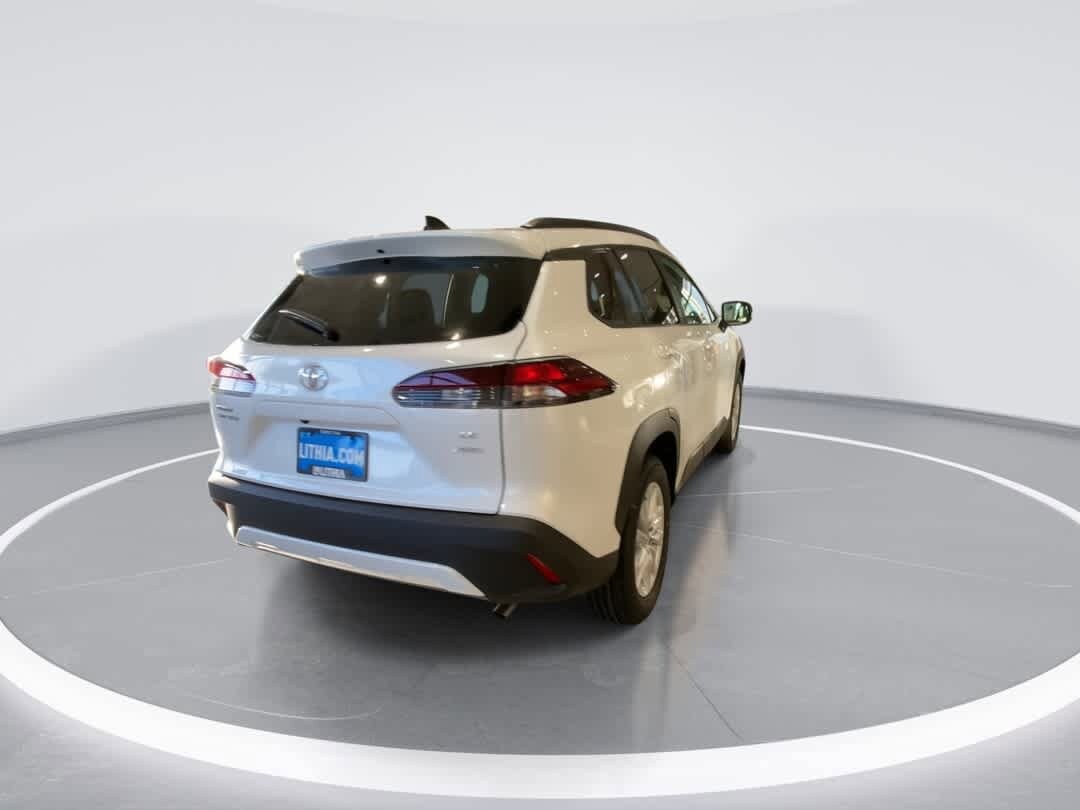 Thumbnail: 2026 Toyota Corolla Cross - 8