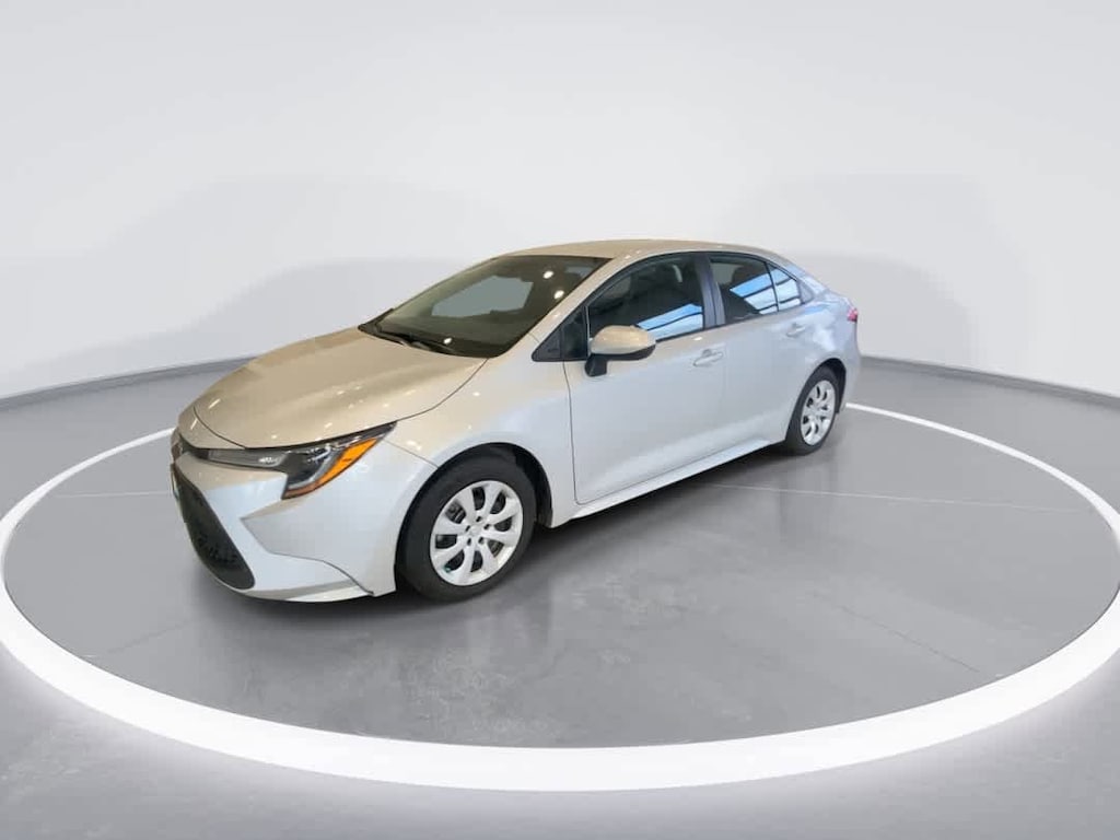Used 2022 Toyota Corolla LE Sedan