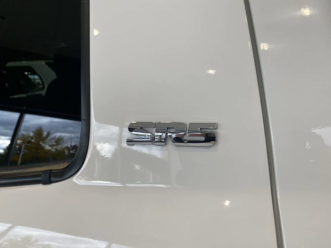 Thumbnail: 2021 Toyota Tundra - 12