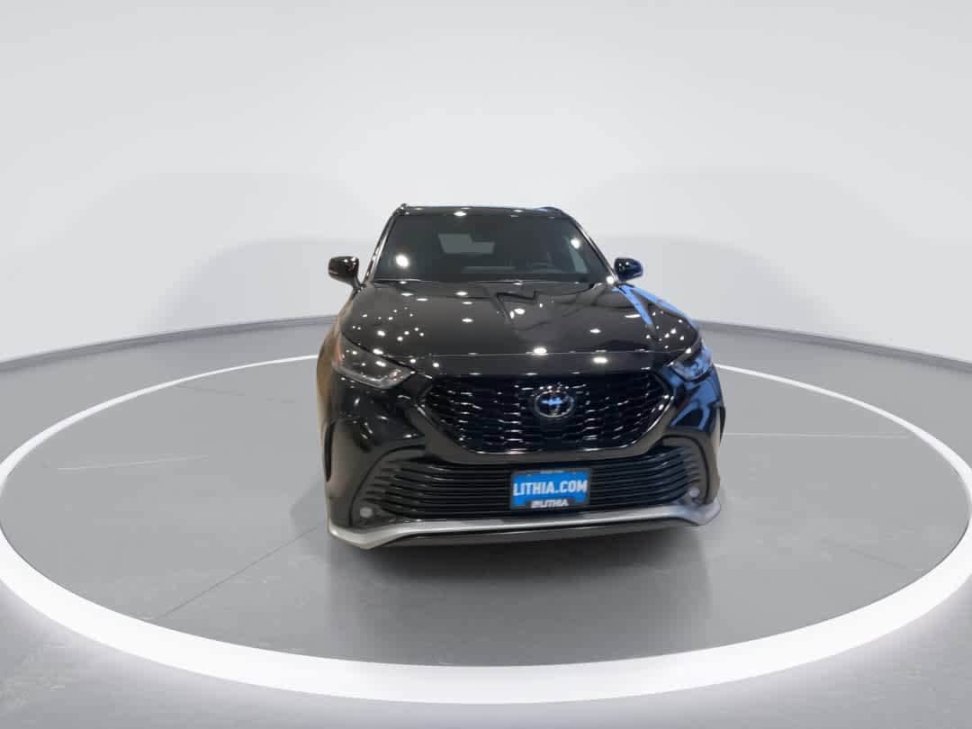 Thumbnail: 2025 Toyota Highlander - 3