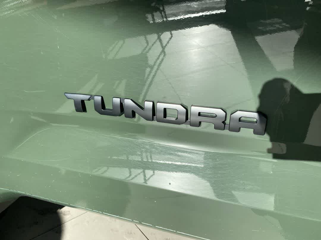 Thumbnail: 2022 Toyota Tundra - 10