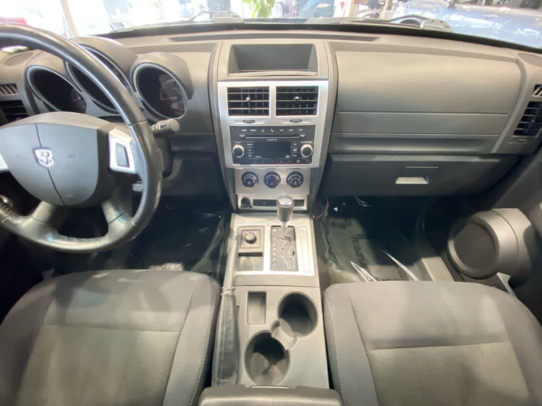 Thumbnail: 2011 Dodge Nitro - 22