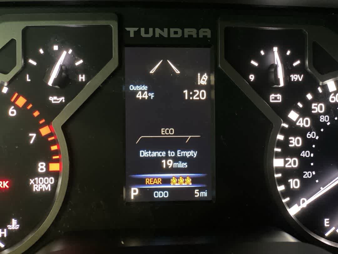 Thumbnail: 2025 Toyota Tundra - 18