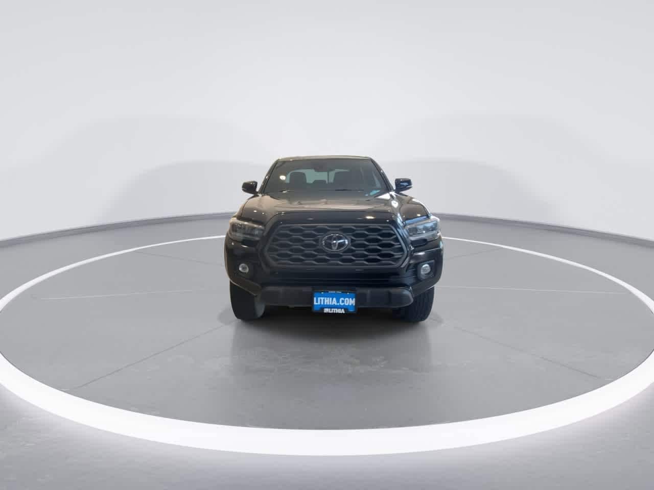 Thumbnail: 2020 Toyota Tacoma - 3