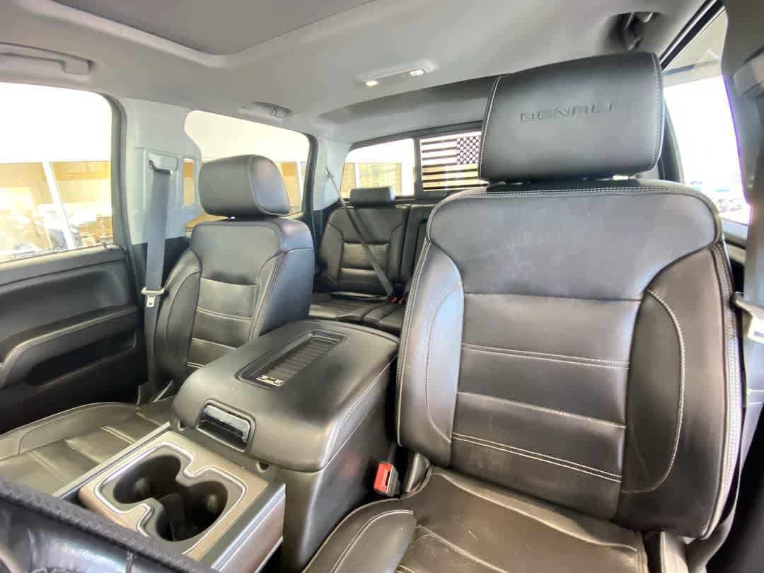 Thumbnail: 2018 GMC Sierra 3500 - 14