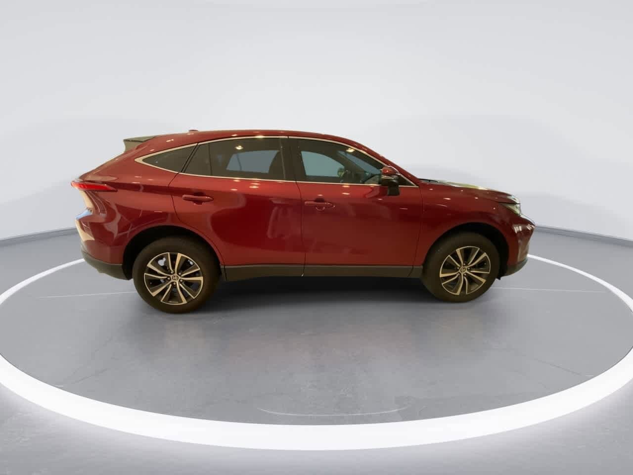 Thumbnail: 2023 Toyota Venza - 9