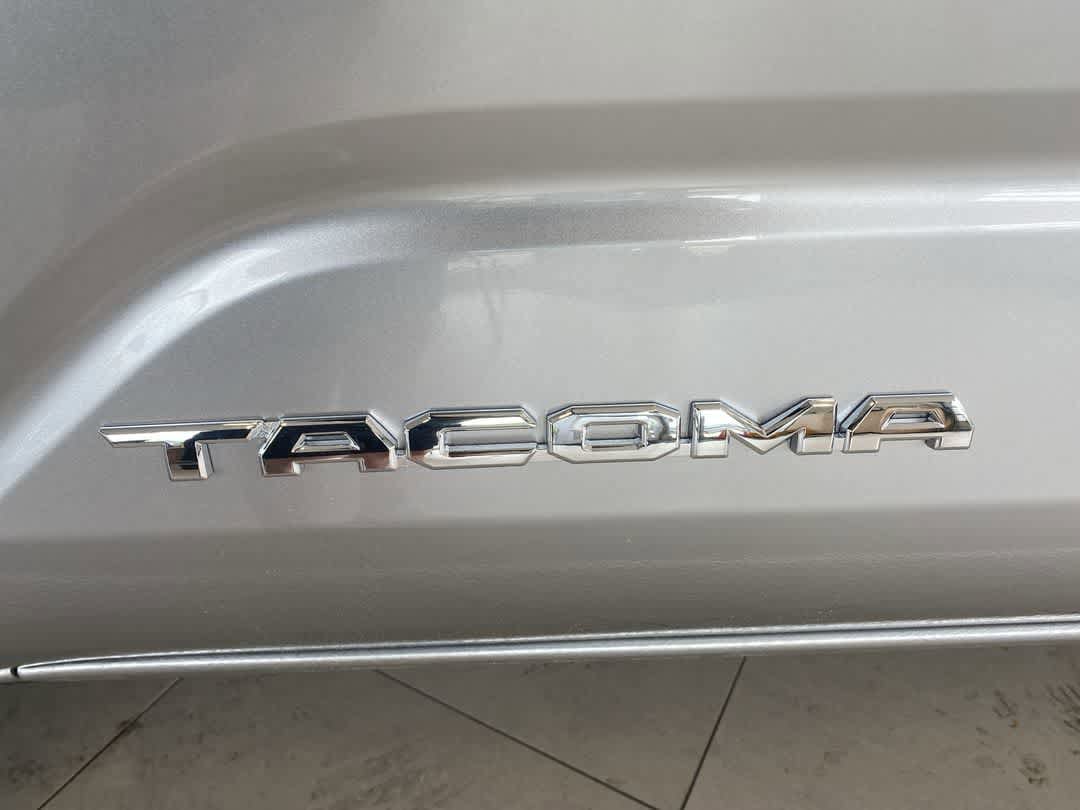Thumbnail: 2025 Toyota Tacoma - 10