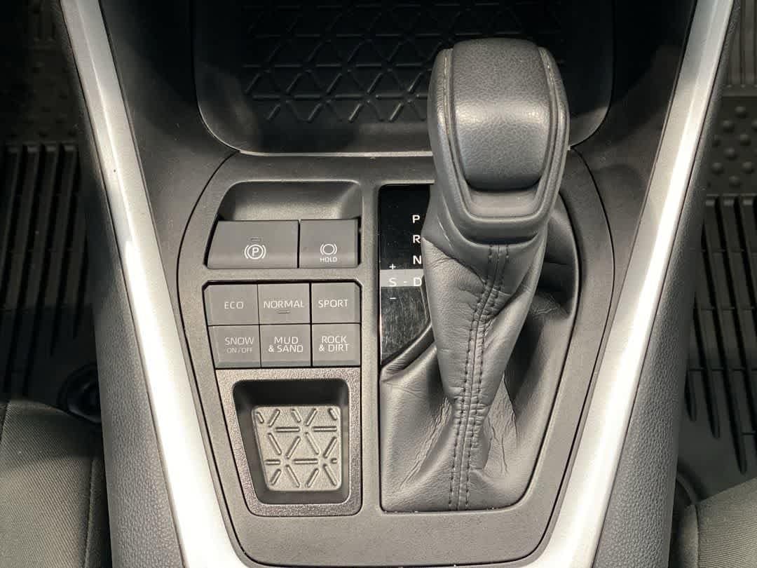 Thumbnail: 2024 Toyota RAV4 - 22