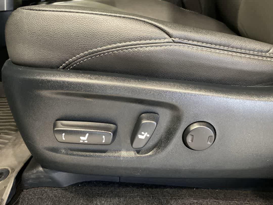 Thumbnail: 2024 Toyota 4Runner - 12