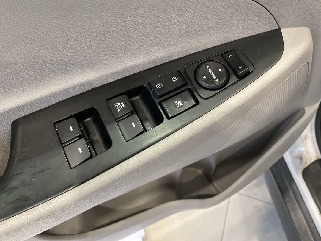 Thumbnail: 2019 Hyundai Tucson - 13