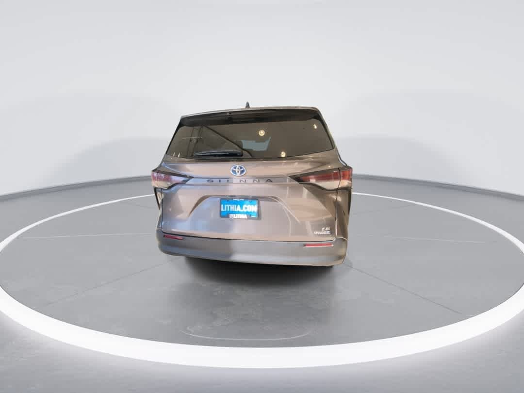 Thumbnail: 2024 Toyota Sienna - 7