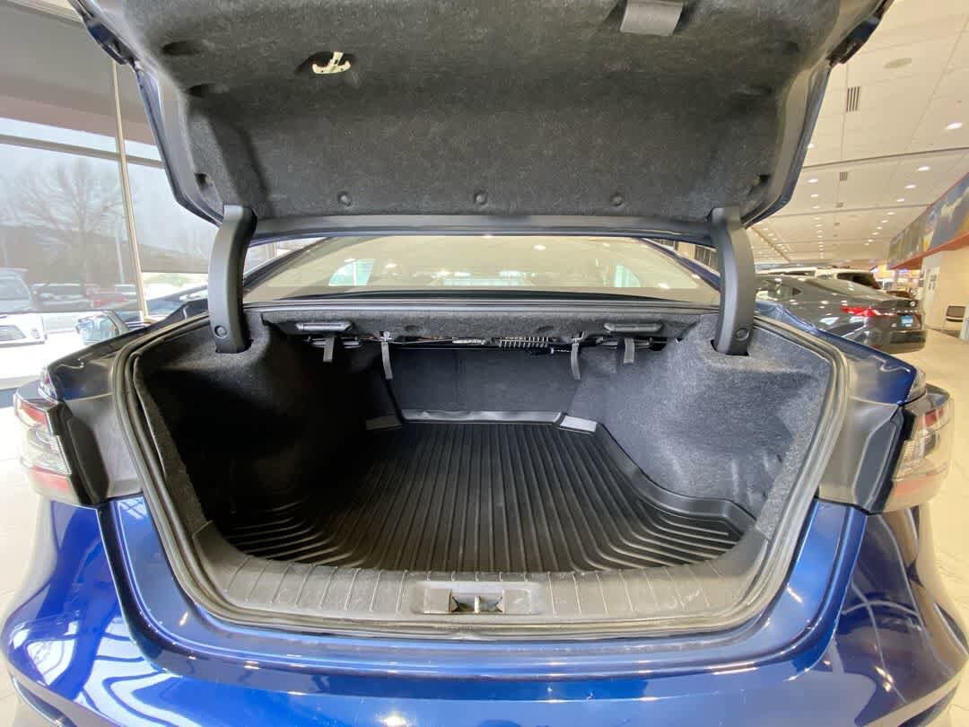 Thumbnail: 2019 Nissan Maxima - 27