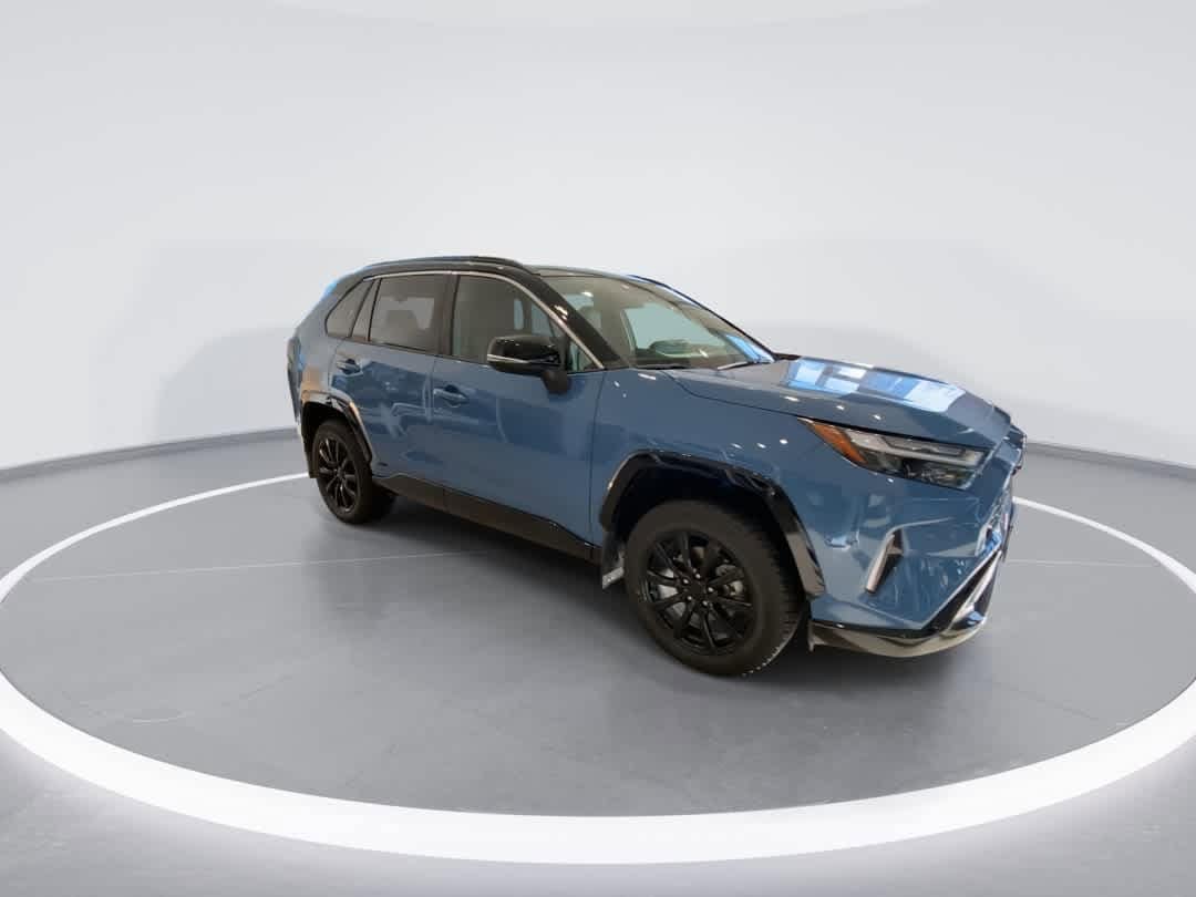 Thumbnail: 2022 Toyota RAV4 - 2
