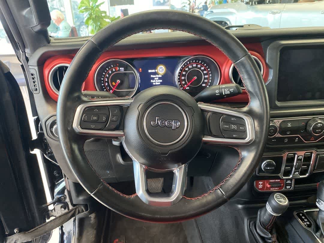 Thumbnail: 2021 Jeep Gladiator - 17