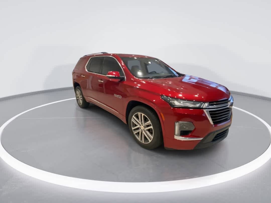 2023 Chevrolet Traverse High Country photo 2
