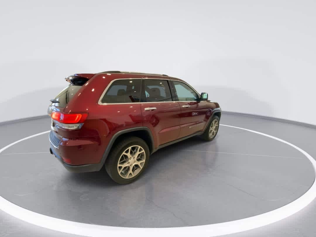 Thumbnail: 2022 Jeep Grand Cherokee - 8