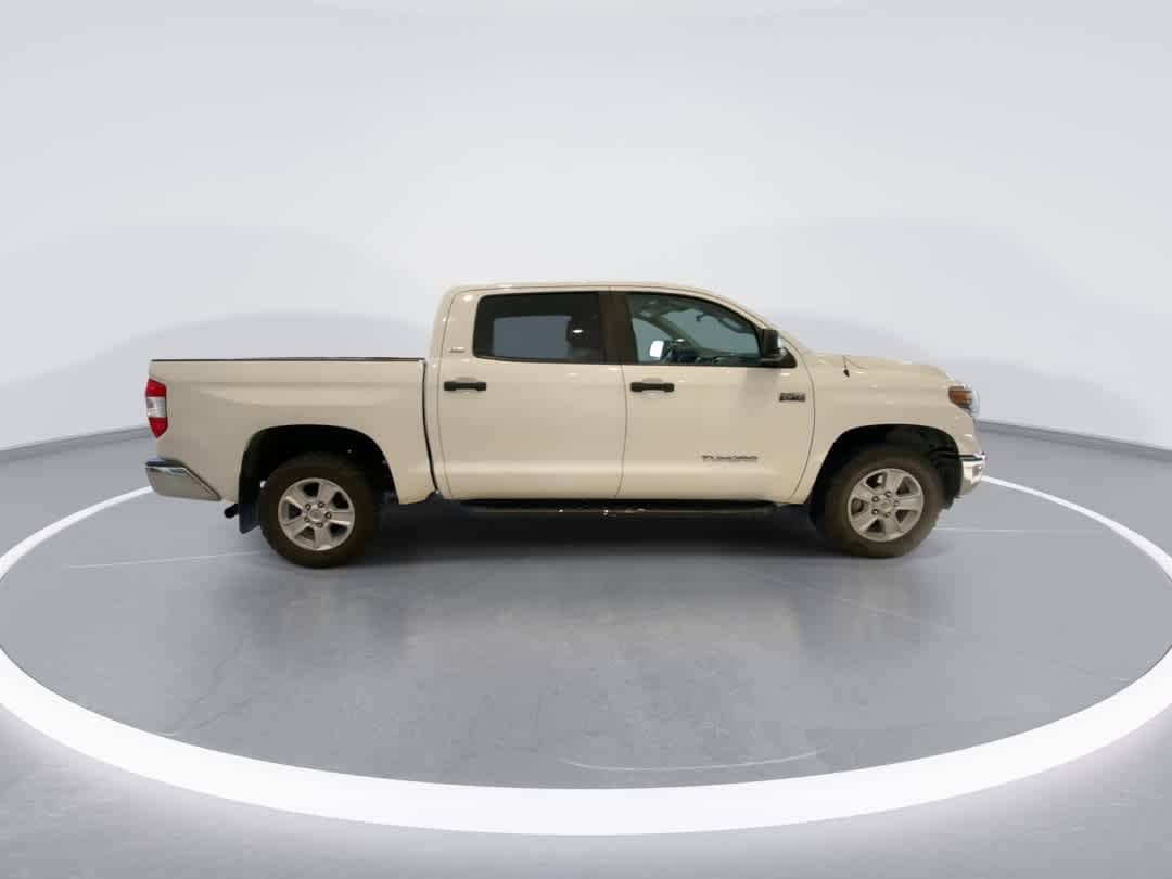 Thumbnail: 2019 Toyota Tundra - 9
