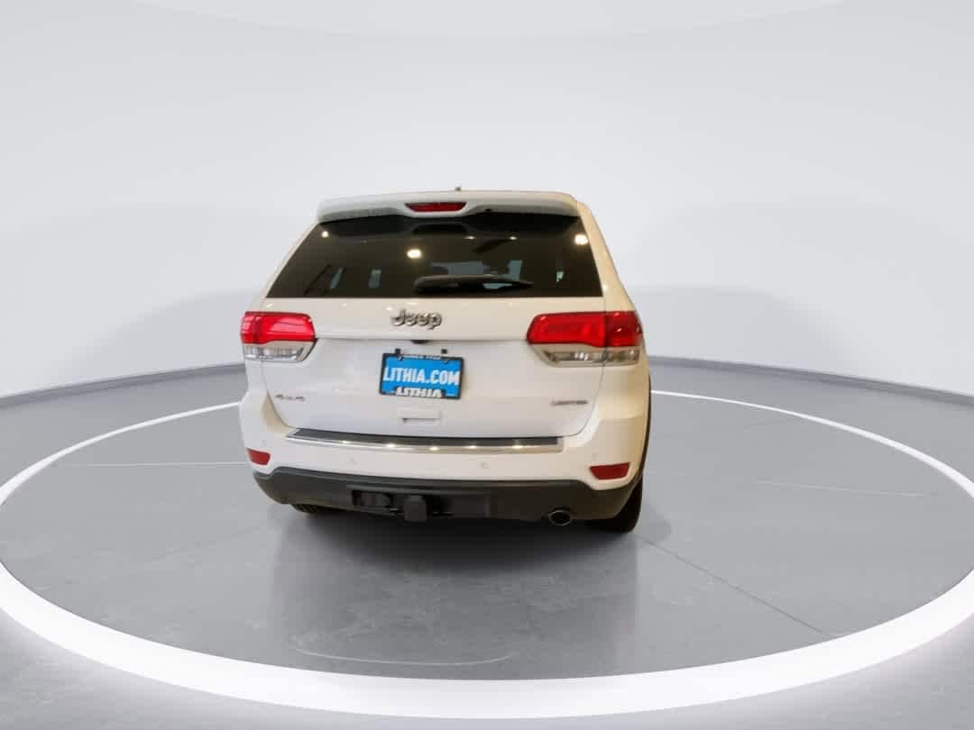 Thumbnail: 2015 Jeep Grand Cherokee - 7