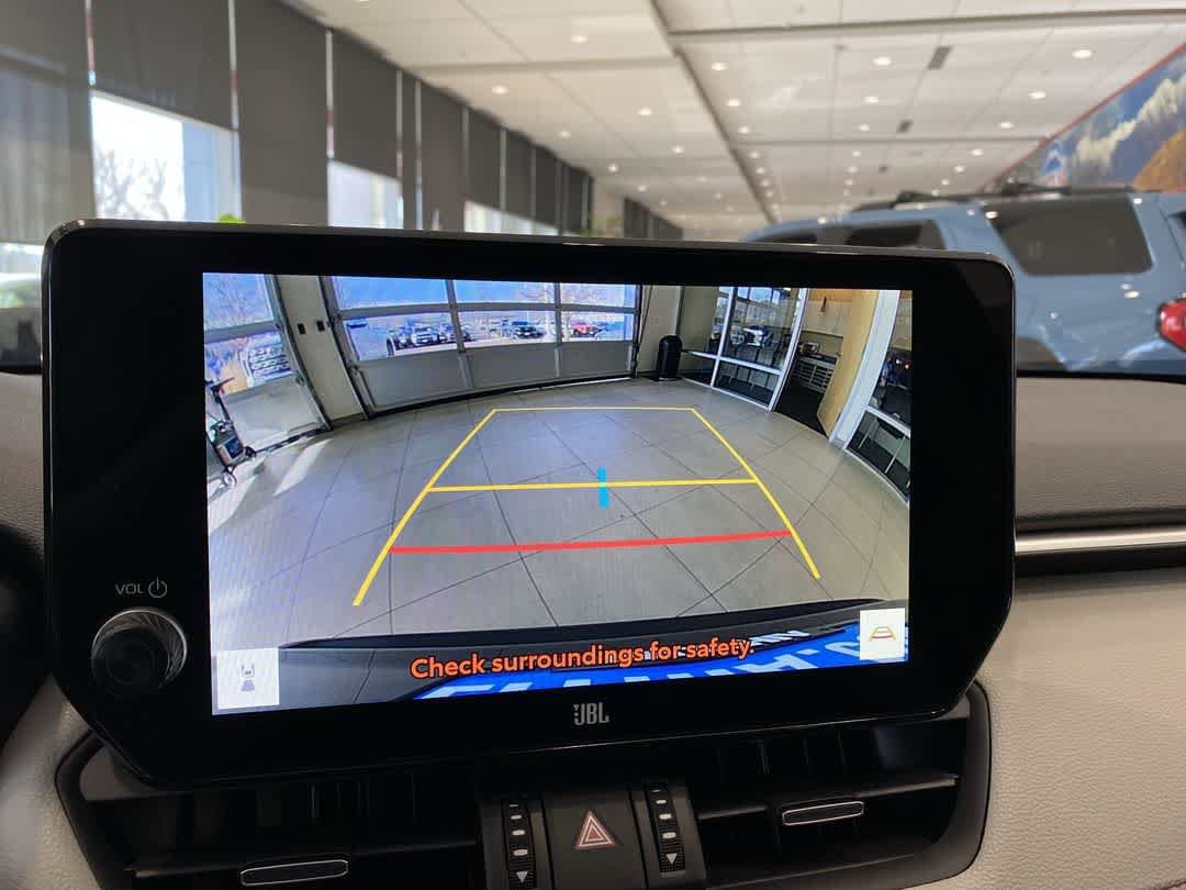 Thumbnail: 2025 Toyota RAV4 - 17