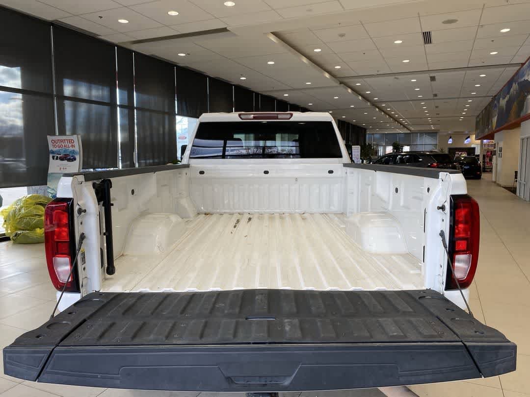 Thumbnail: 2021 GMC Sierra 3500 - 23