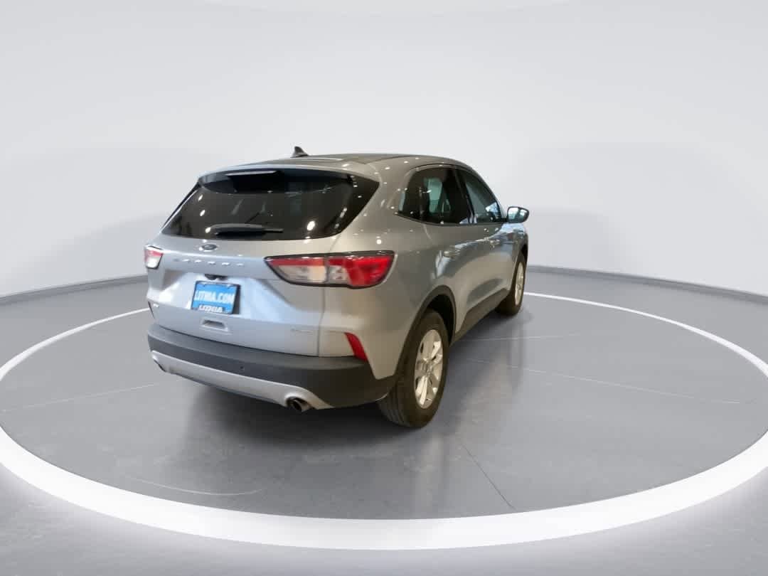 Thumbnail: 2021 Ford Escape - 8