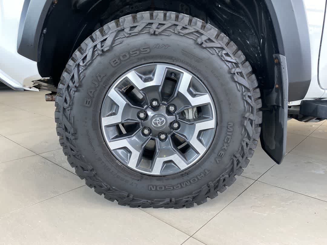Thumbnail: 2021 Toyota Tacoma - 21
