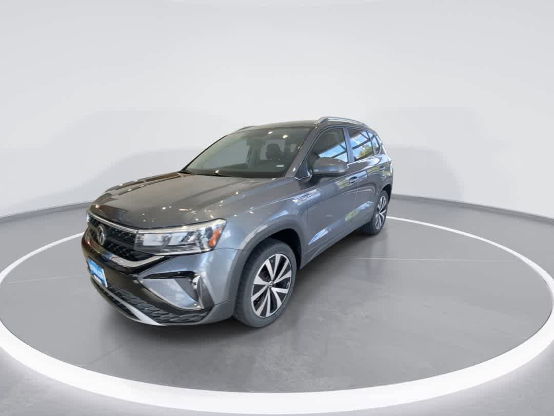 Thumbnail: 2022 Volkswagen Taos - 4