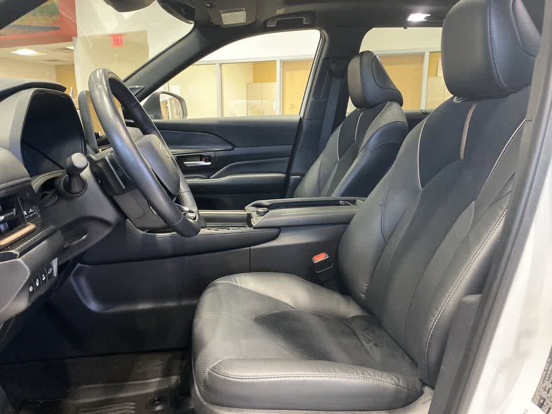 Thumbnail: 2024 Toyota Grand Highlander - 11