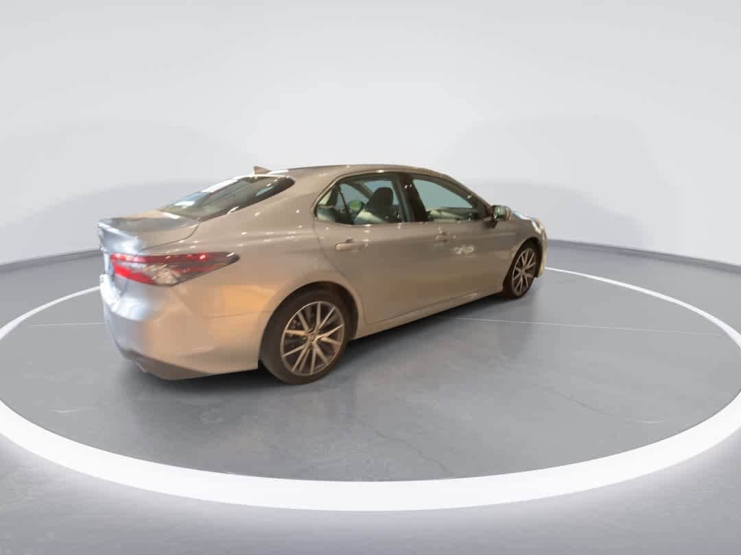 Thumbnail: 2024 Toyota Camry - 8