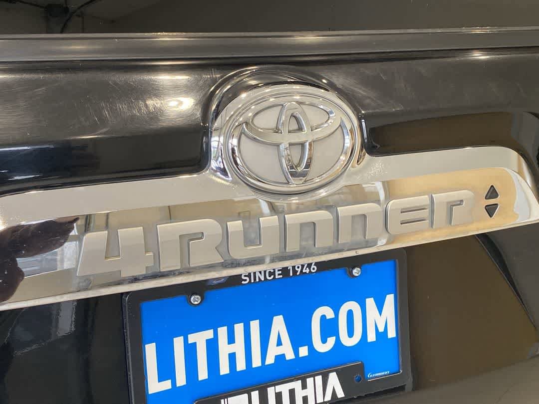2016 Toyota 4Runner Limited 11