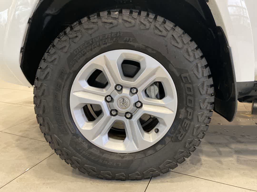 Thumbnail: 2024 Toyota 4Runner - 10