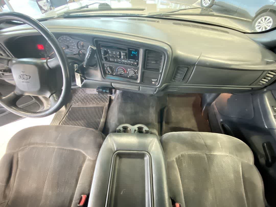 Thumbnail: 2002 Chevrolet Silverado 2500 - 22