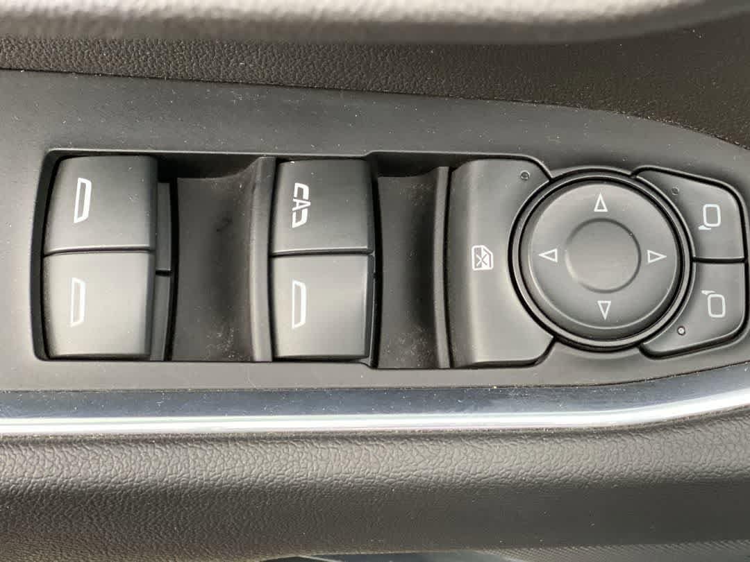 Thumbnail: 2022 Chevrolet Silverado 1500 - 16