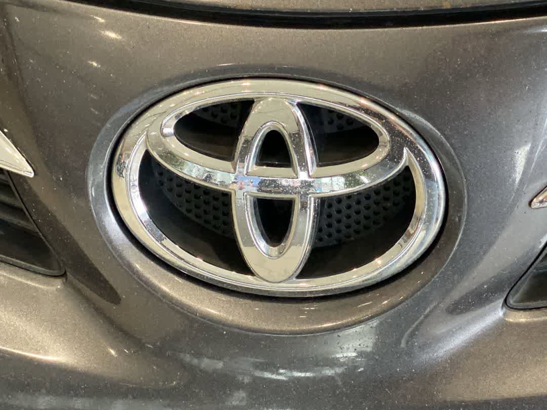 Thumbnail: 2015 Toyota RAV4 - 10