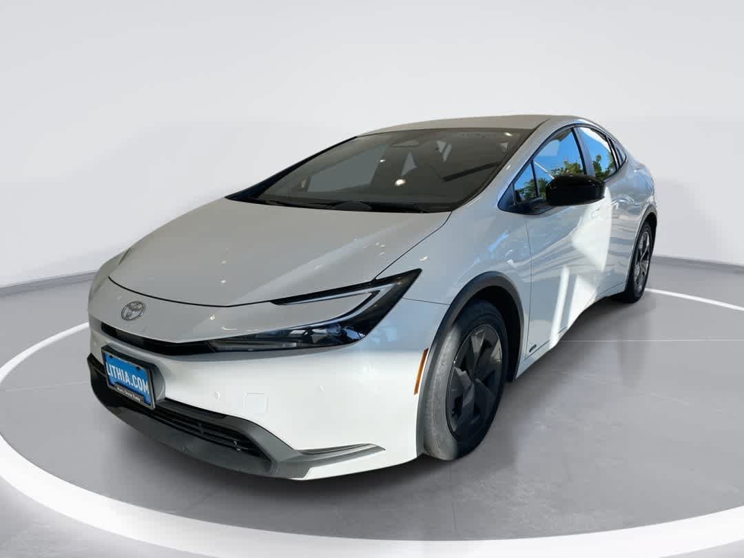 2024 Toyota Prius LE