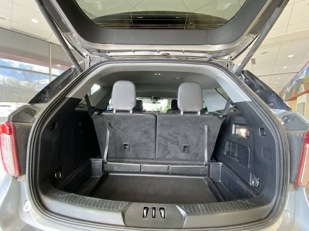 Thumbnail: 2022 Ford Explorer - 26