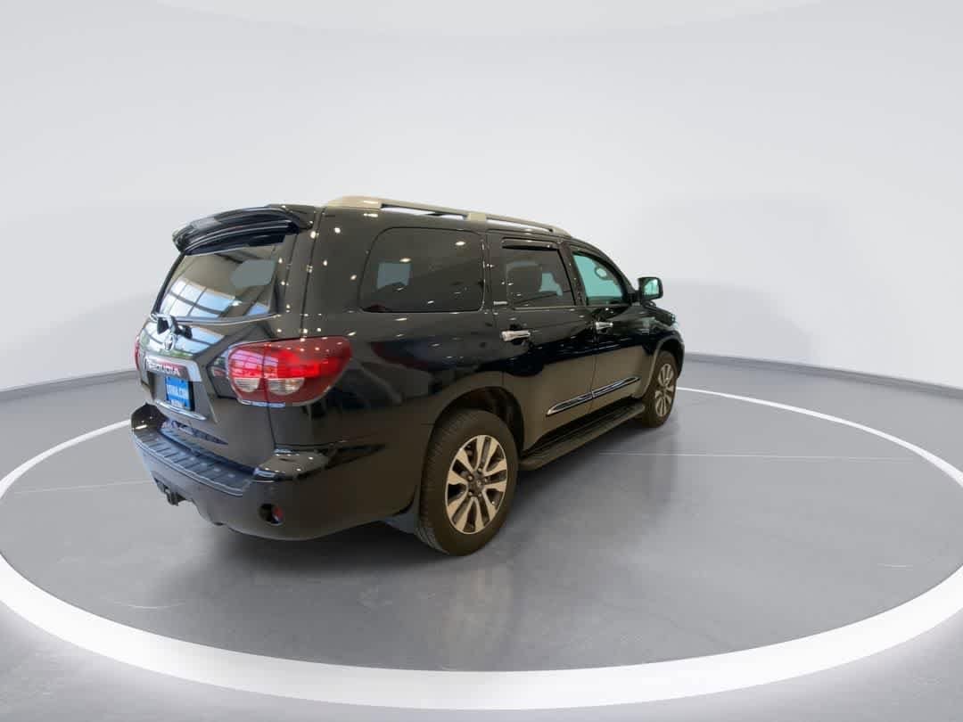 Thumbnail: 2021 Toyota Sequoia - 8
