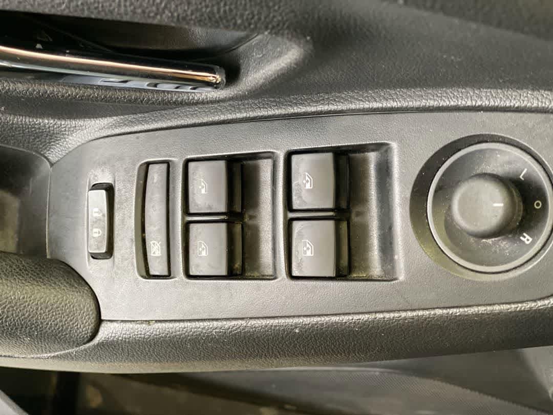 Thumbnail: 2021 Chevrolet Trax - 16