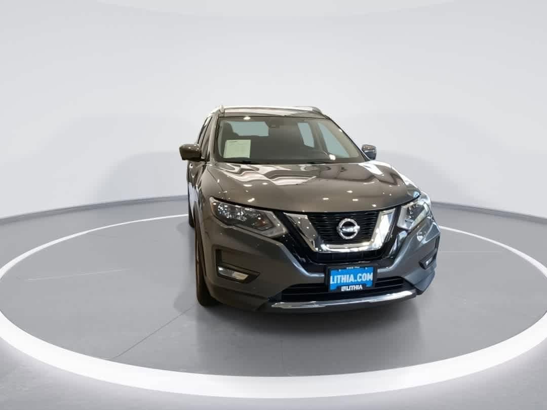 Thumbnail: 2017 Nissan Rogue - 3
