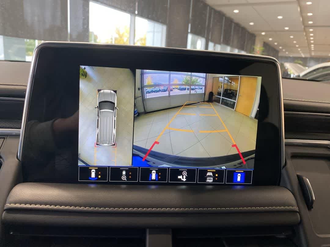 Thumbnail: 2022 GMC Yukon XL - 19