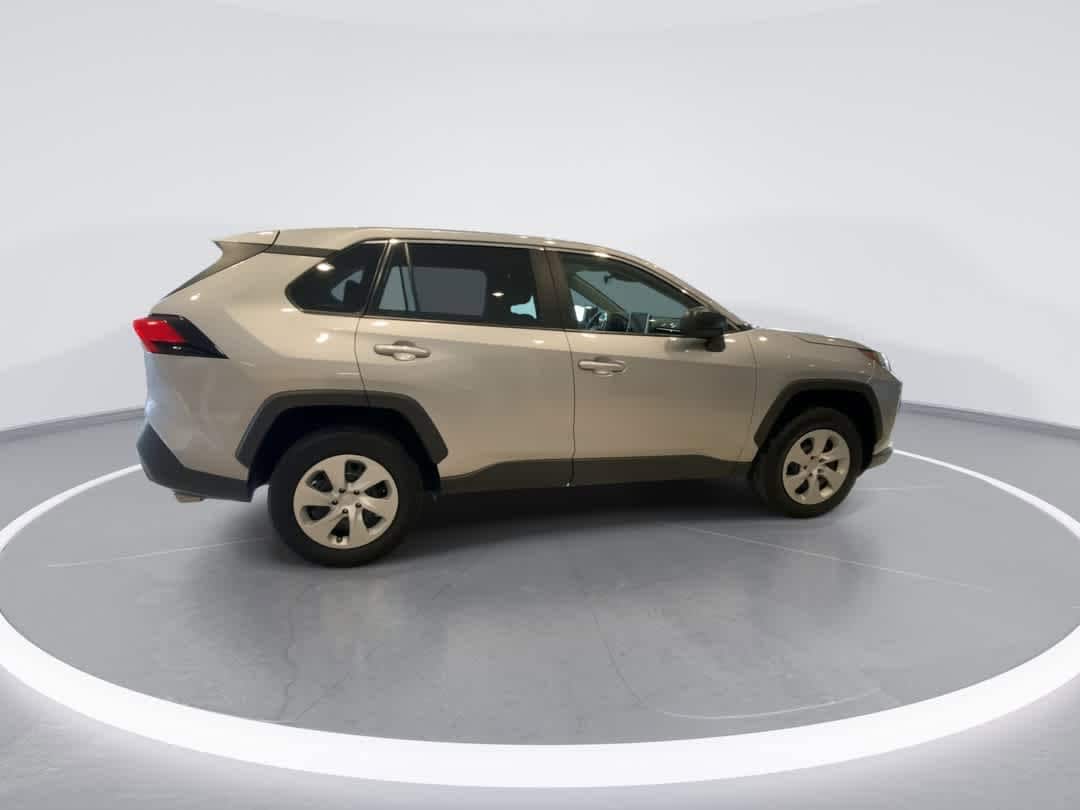 Thumbnail: 2024 Toyota RAV4 - 9