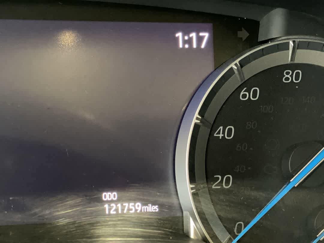 Thumbnail: 2022 Toyota Highlander - 18