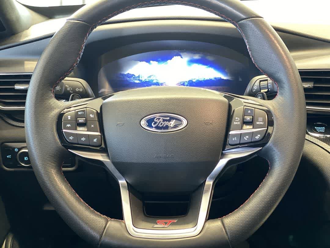 Thumbnail: 2023 Ford Explorer - 16