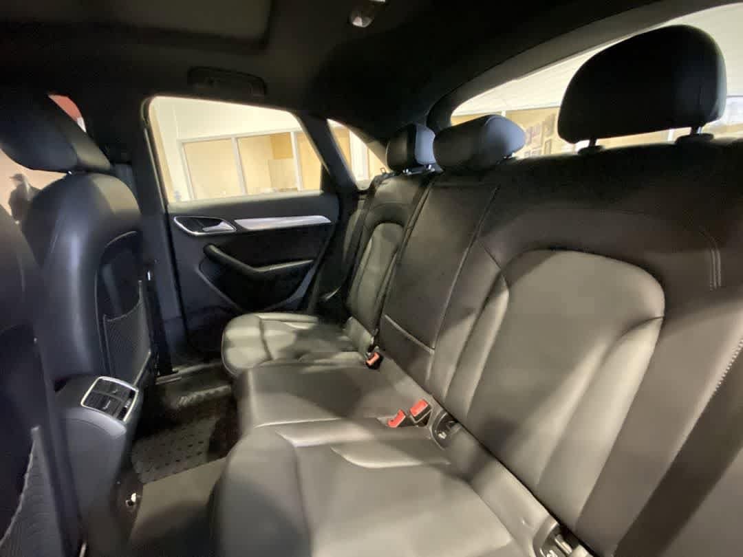 Thumbnail: 2018 Audi Q3 - 25