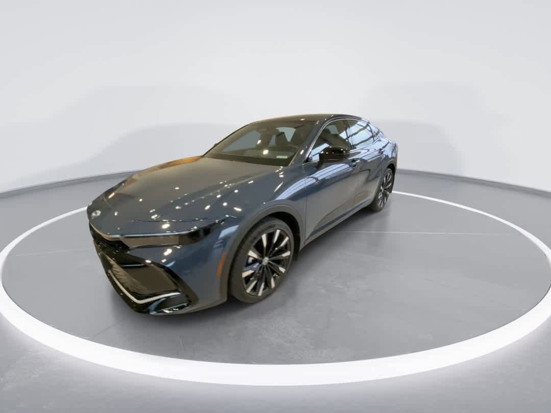 2026 Toyota Crown Platinum photo 4